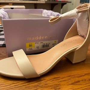 New in box, never worn. Madden Girl dress shoes. Women’s 7.5